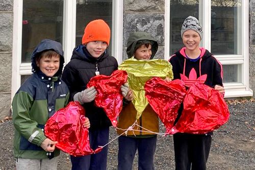 Saksalaisparin häistä lähetetty ilmapallo kulkeutui Oriniemeen Saksalaisparin häistä lähetetty ilmapallo kulkeutui Oriniemeen