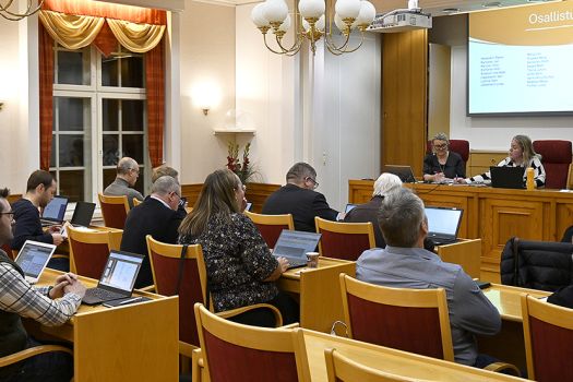 Valtuusto käsitteli ensi vuoden verot vartissa