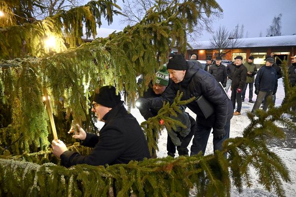 Aattoaamuna tasan aste pakkasta
